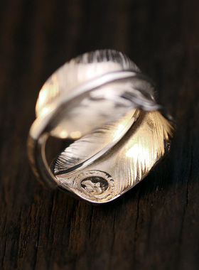 高桥吾郎一休手作点金羽毛戒指