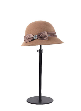 鲇鱼女包欧式样板房衣帽套装项链