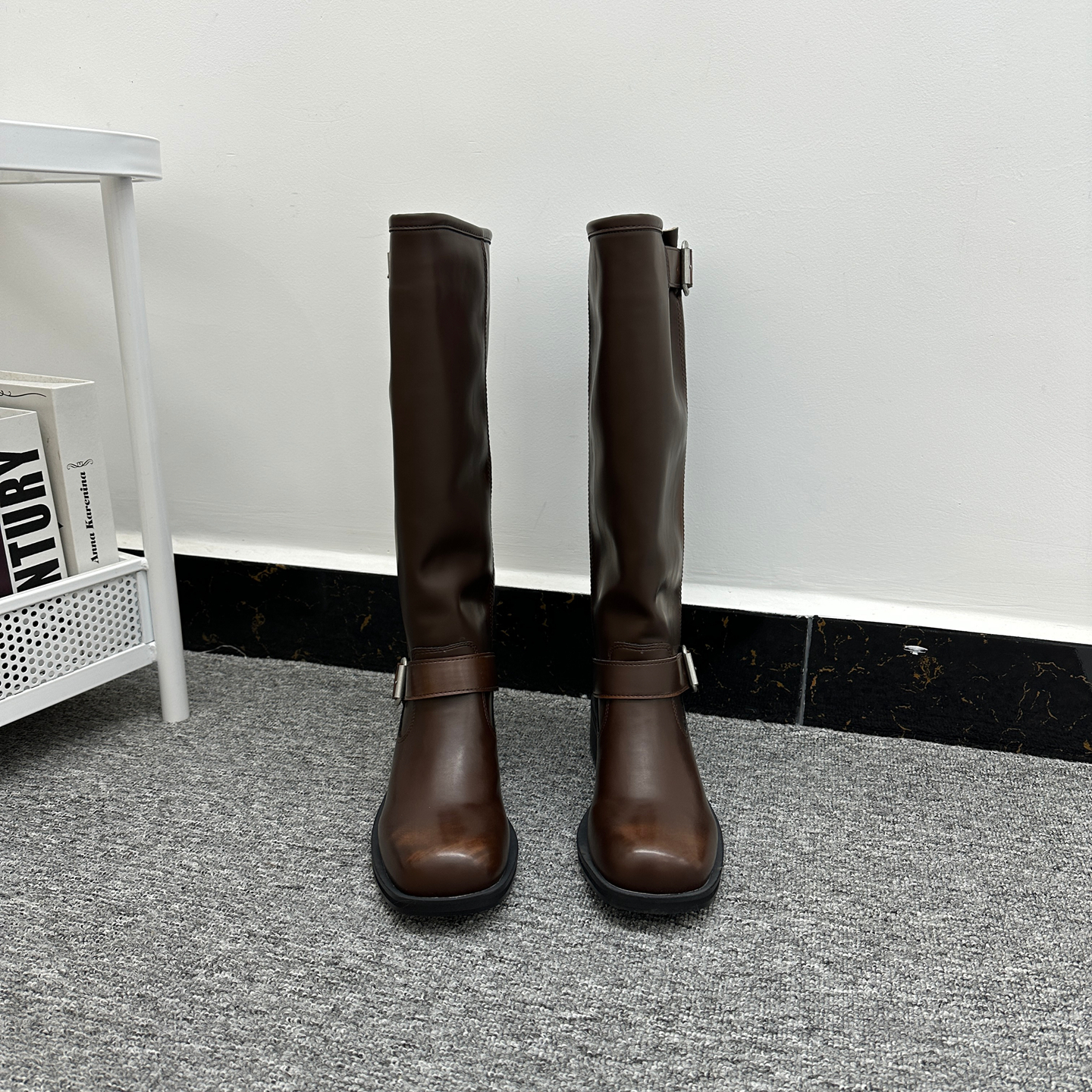 25秋冬款 外贸复古风搭扣机车靴做旧擦色美拉德粗跟高筒骑士靴女 - 图0