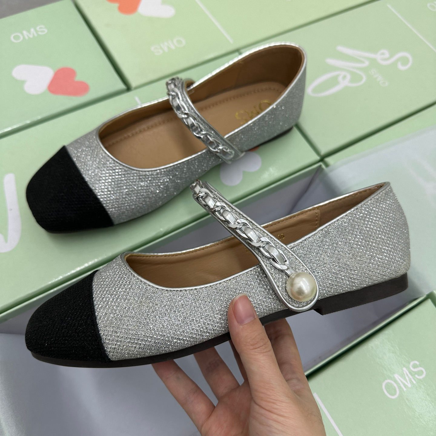 法式小香风早春玛丽珍鞋女大码拼色浅口一字带链条魔术贴平底单鞋,淘宝优惠券,粉丝福利购,淘宝优惠卷