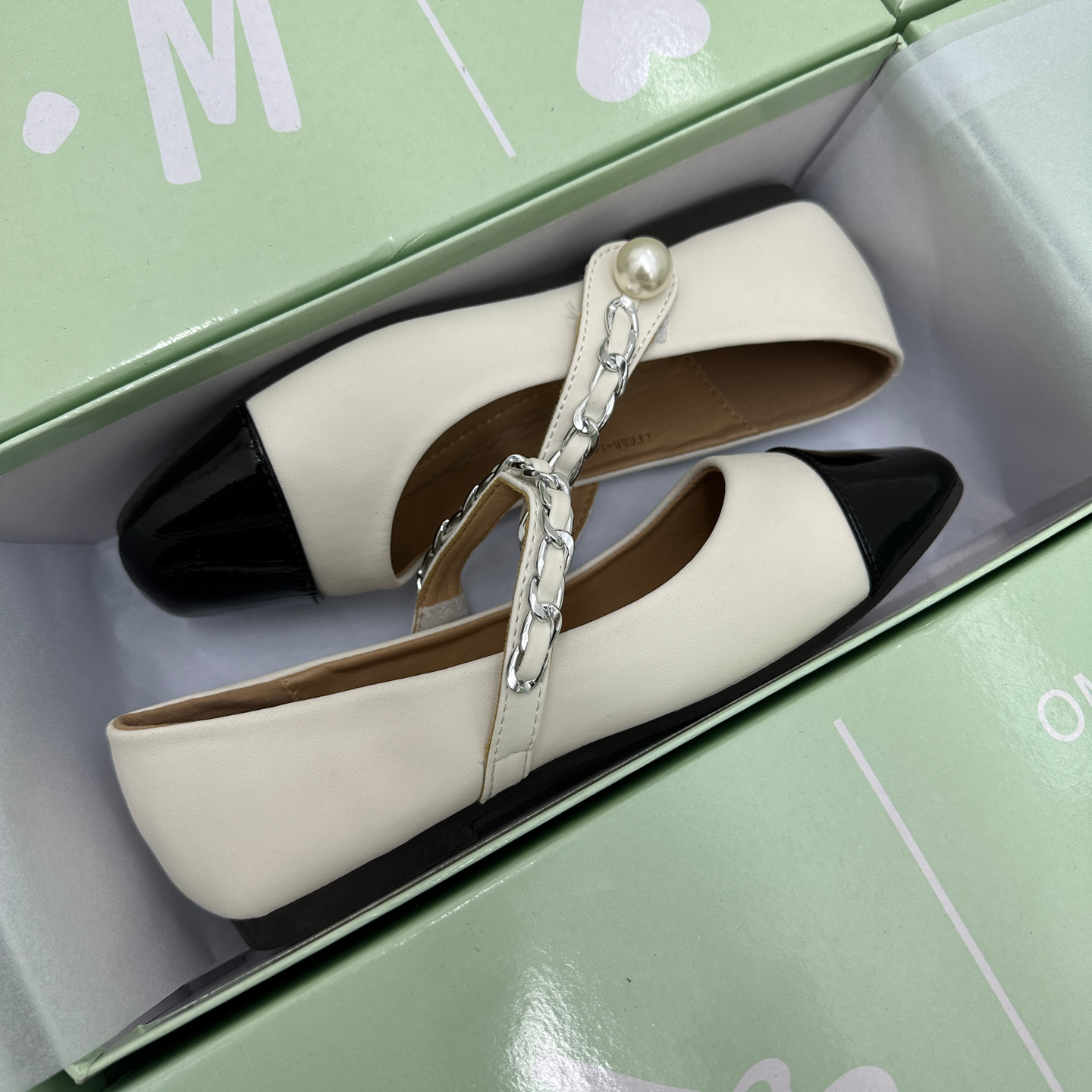 法式小香风早春玛丽珍鞋女大码拼色浅口一字带链条魔术贴平底单鞋,淘宝优惠券,粉丝福利购,淘宝优惠卷