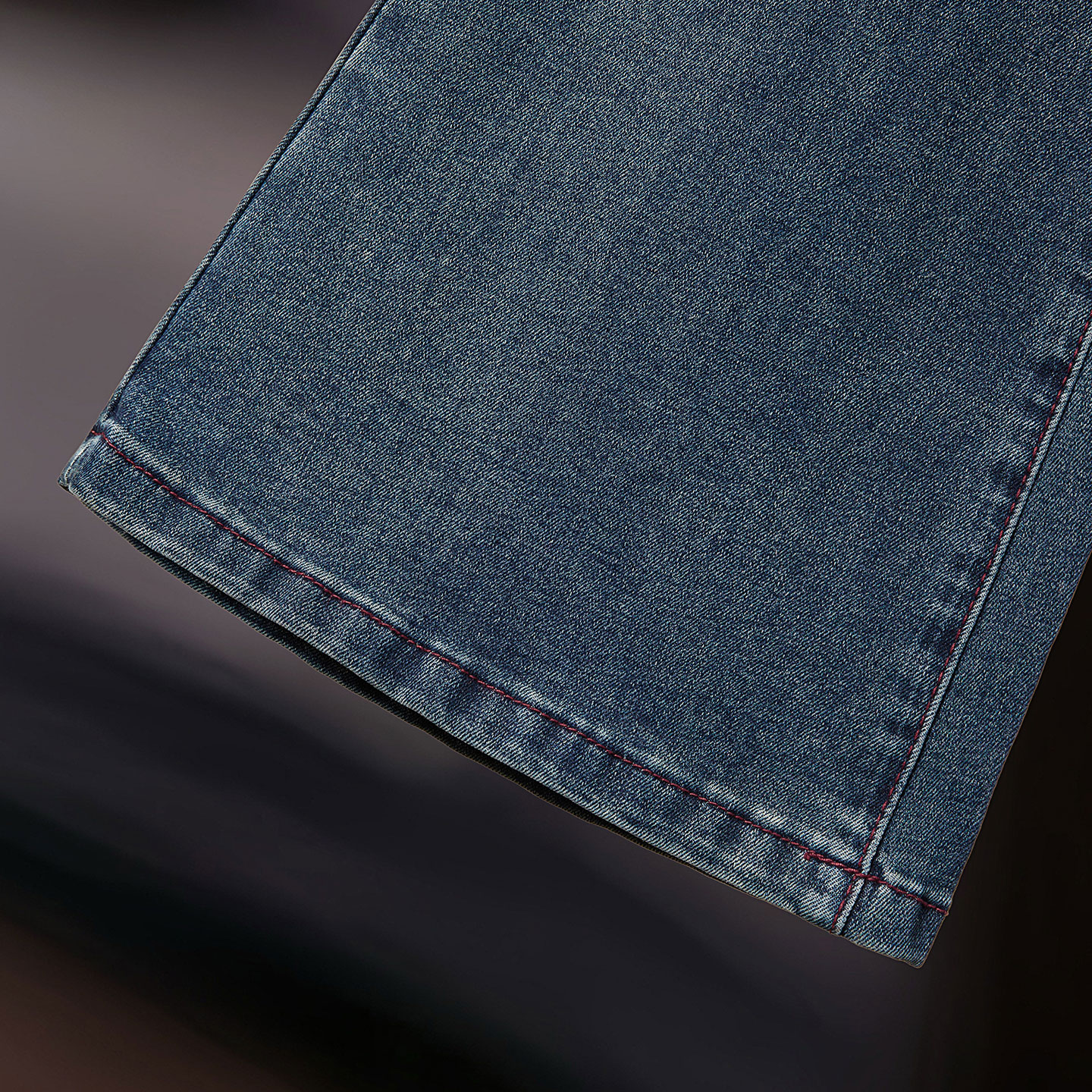 她池高腰牛仔裤2025秋装新款女装时尚撞色水洗做旧修身长款微喇裤