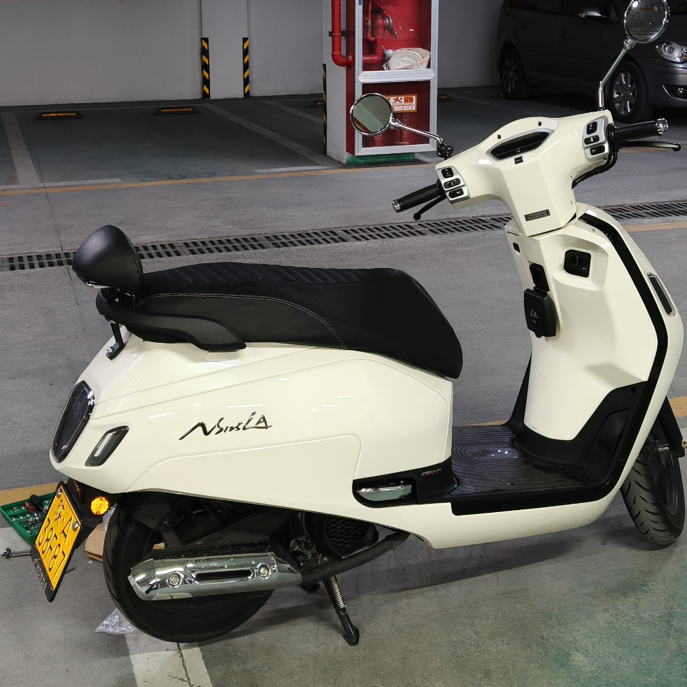 适用25款新大洲本田NS125LA尾翼尾架 ns125la运动版靠背支架扶手 - 图2