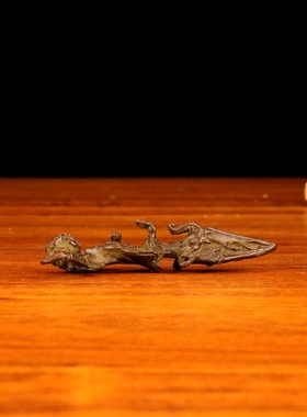 愤怒莲师法器金刚杵仿古合金做旧工艺品小饰品吊坠藏式民族收藏品