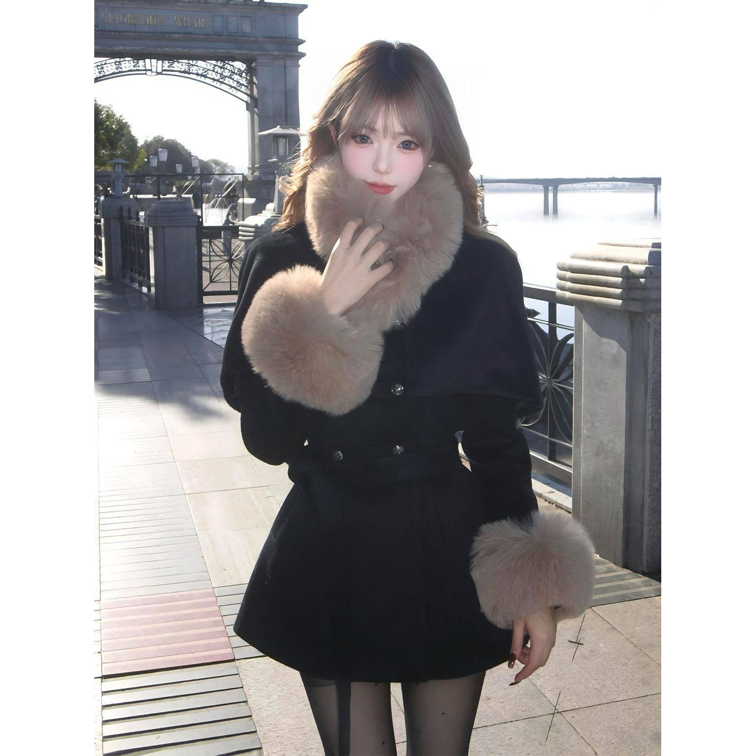 财阀千金 冬季新款小香风斗篷披肩+收腰毛呢外套气质修身两件套女,淘宝优惠券,粉丝福利购,淘宝优惠卷