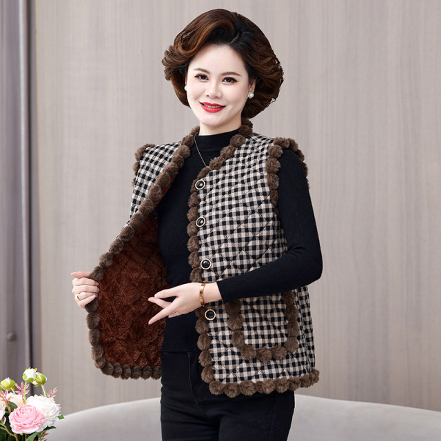 Fashionable velvet thickened vest and vest