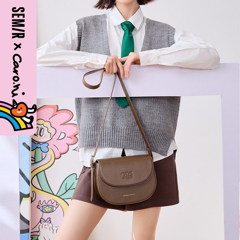 森马女2022新款通勤小众棕色斜挎包 森马箱包女士包袋