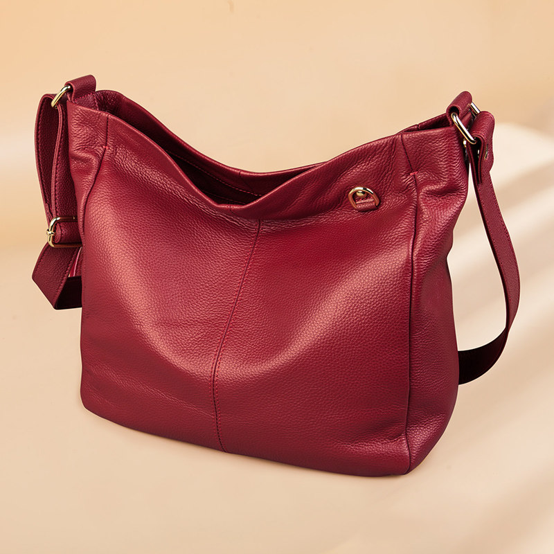 高级感水桶包2025新款时尚真皮女包女士大容量大气桶包单肩斜挎包,淘宝优惠券,粉丝福利购,淘宝优惠卷