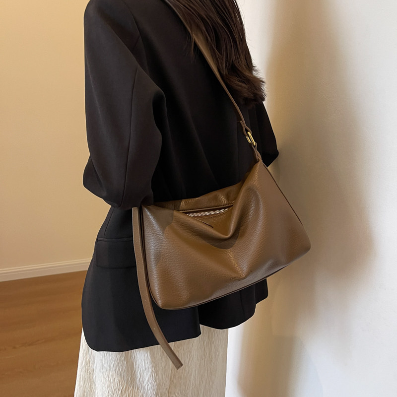 大容量包包女士2025新款小众复古简约单肩斜挎包高级感通勤托特包,淘宝优惠券,粉丝福利购,淘宝优惠卷