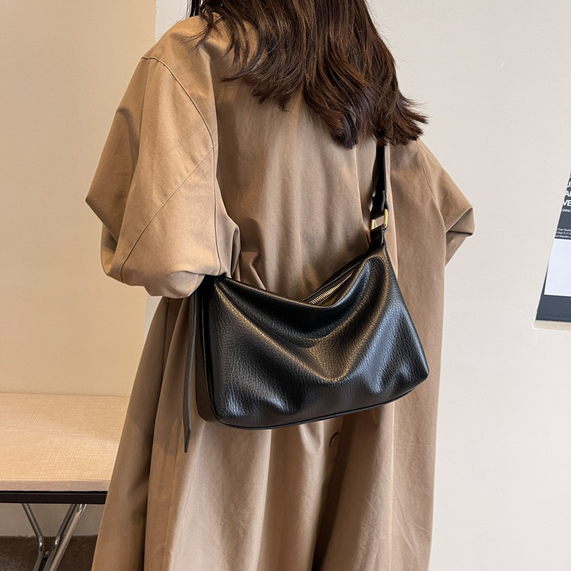 大容量包包女士2025新款小众复古简约单肩斜挎包高级感通勤托特包,淘宝优惠券,粉丝福利购,淘宝优惠卷