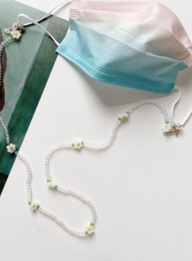 口罩链串珠亚克力小花细链新款个性透明眼镜链防丢链挂脖装饰项链