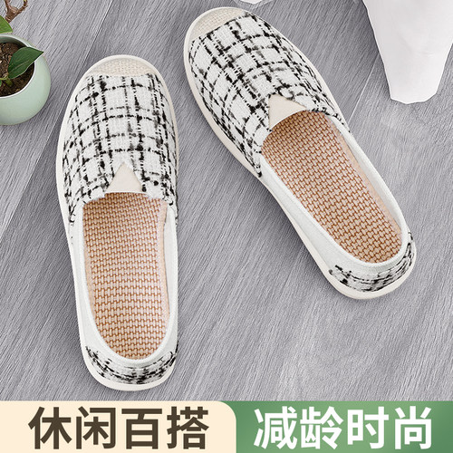 老北京布鞋女2026新款官方旗舰店一脚蹬单鞋软底不累脚妈妈帆布鞋 - 图0