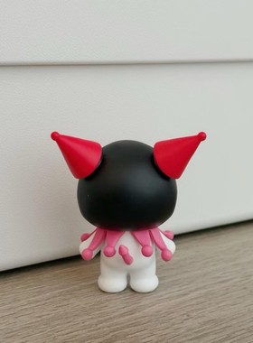 蜡笔小新周边手办兔子库洛米小新