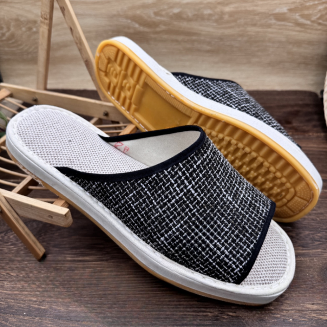 Handmade original cloth slippers, non-slip, comfortable and breathable for home use Handmade original cloth slippers, non-slip, comfortable and breathable for home use