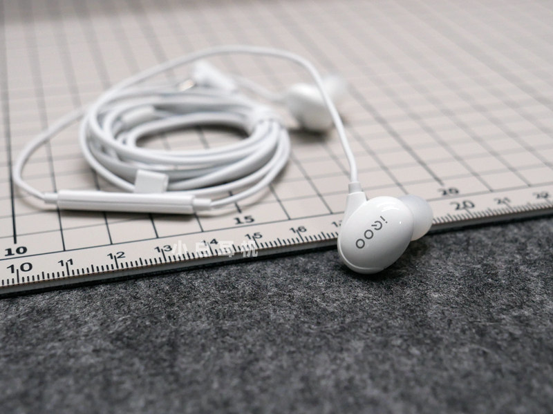 官99。捡漏一条原装iQ家入耳式手机耳机 3.5mm弯插头有线带麦,淘宝优惠券,粉丝福利购,淘宝优惠卷