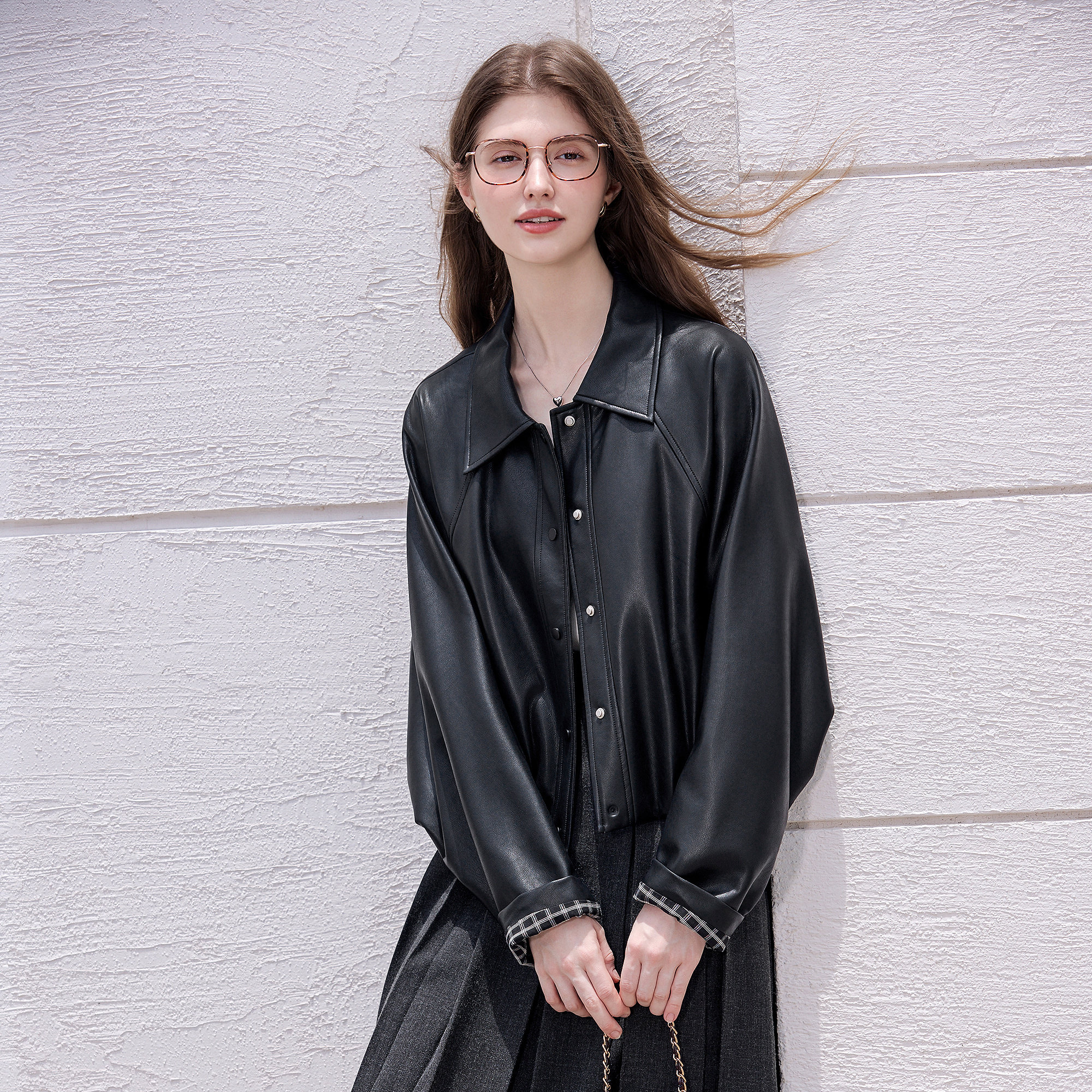 betu百图机车甜酷PU皮衣女短外套2025年秋季新款复古高级感夹克,淘宝优惠券,粉丝福利购,淘宝优惠卷