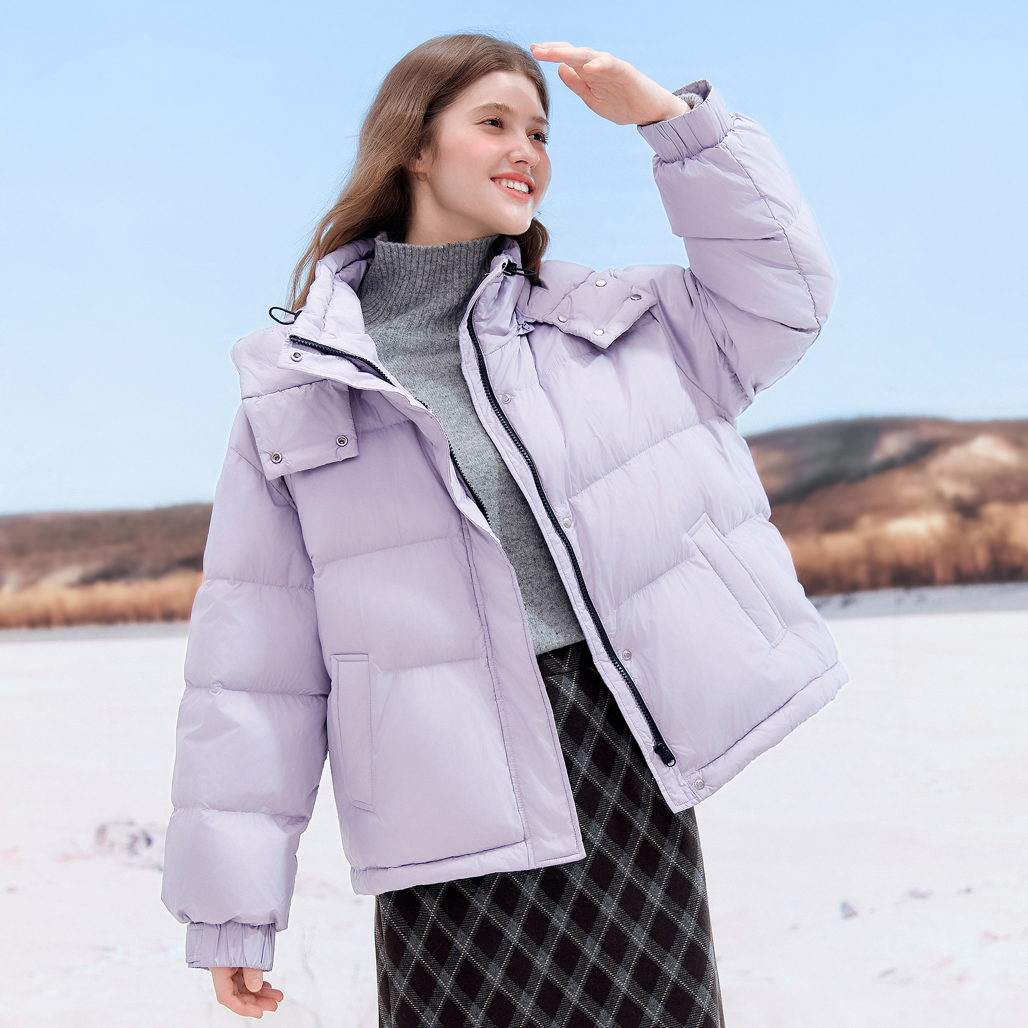 betu百图经典浅紫色防风连帽保暖羽绒服女2025年冬季新款面包服
