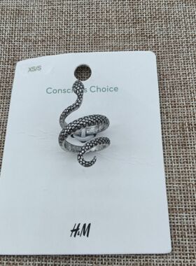 14欧美原单时尚潮流气质百搭精美奢华网红款简约大气个性小蛇戒指