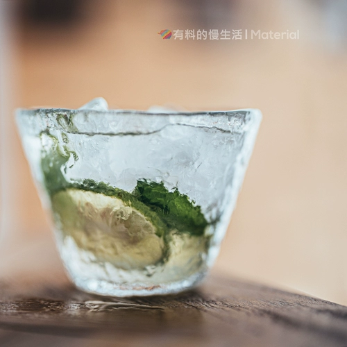 Вся коробка тайского Xiang Chang Brand Brand Bubble Water Thailand Импортированная газированная газированная напитка без сахара 24 бутылки напитка