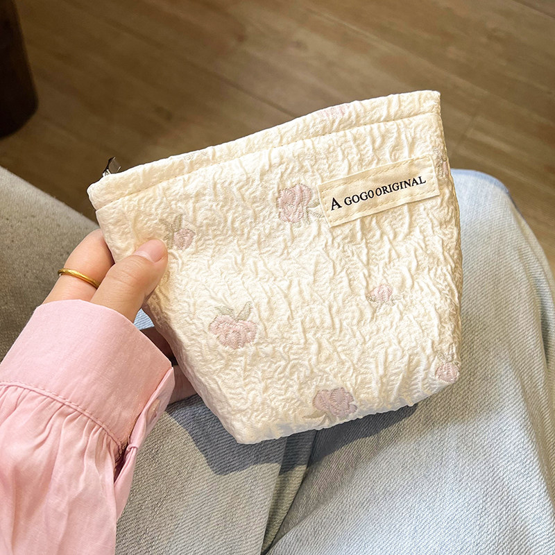 新款ins小众奶油白小号化妆包便携式补妆收纳袋钱包高级感口红包,淘宝优惠券,粉丝福利购,淘宝优惠卷