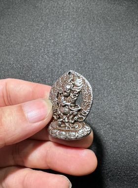 尼泊尔天铁敲打錾刻托甲藏佛大黑天财神西藏文玩陨铁吊坠挂件