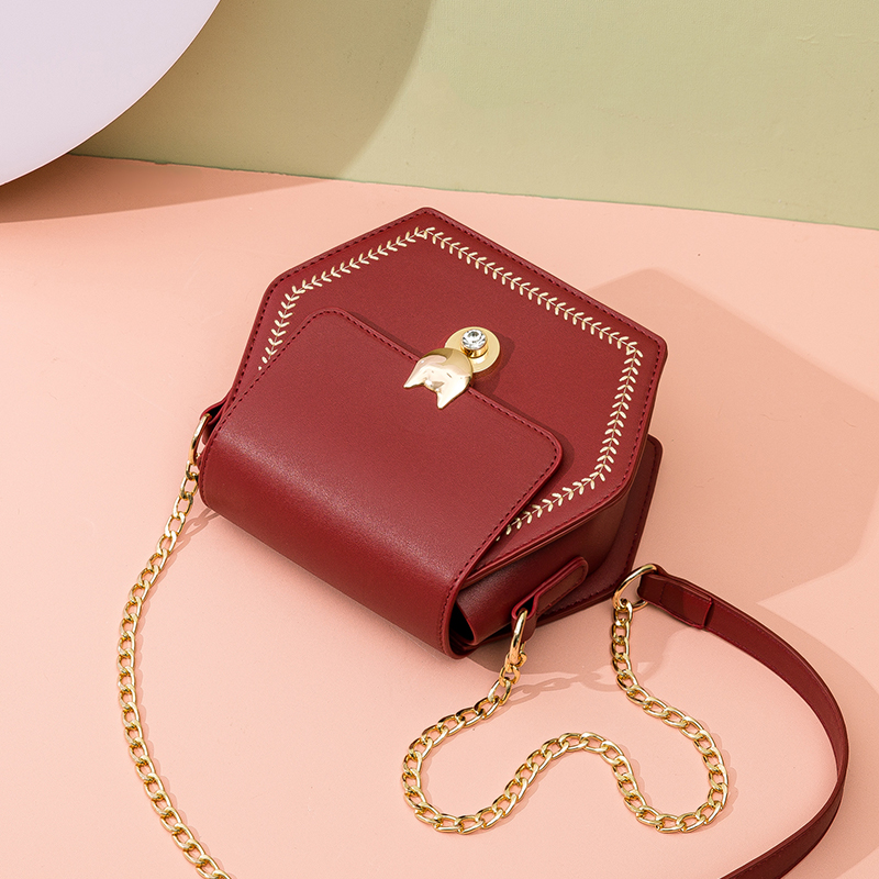 真维斯官方旗舰店真维斯秋冬包包女新款潮网红质感斜挎包时尚易搭链条包单肩包2