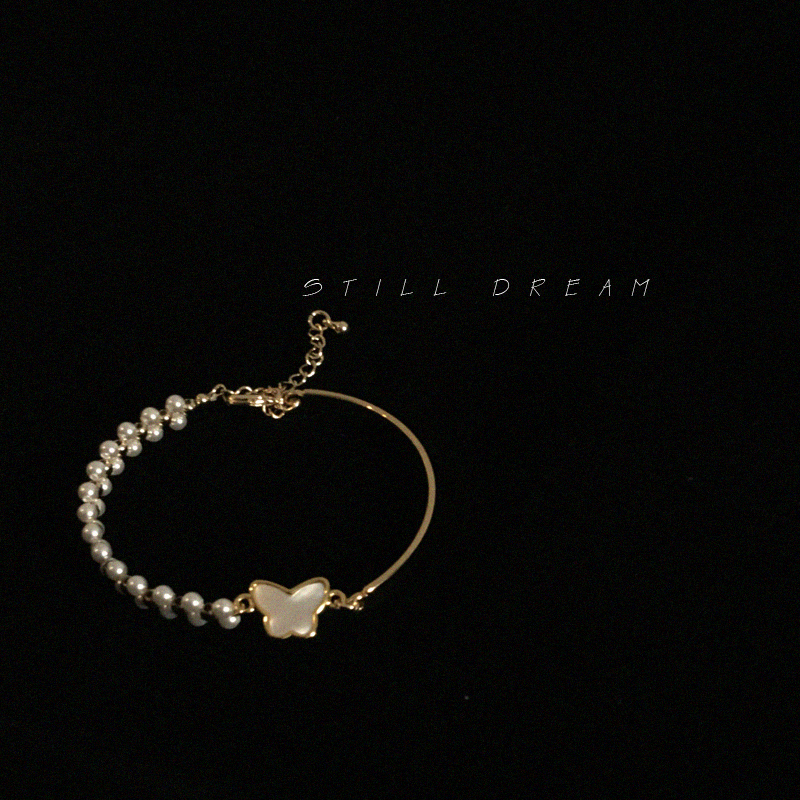 Still 蝴蝶半镯四叶草蝴蝶贝壳珍珠手链女轻奢法式复古 dream Still 蝴蝶半镯四叶草蝴蝶贝壳珍珠手链女轻奢法式复古 dream