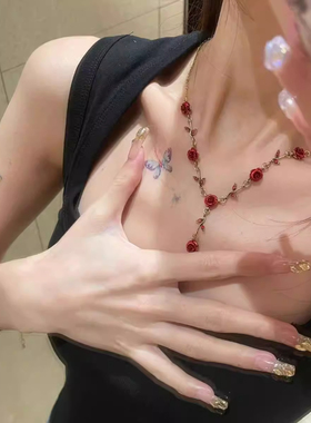 2026新款爆款玫瑰花朵手链女高颜值学生党轻奢小众精致高级感手饰