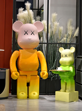 网红潮玩积木熊卡通暴力熊雕塑