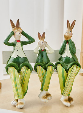 不听不看不说萌兔吊脚娃娃摆件