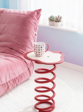 客厅轻奢弹簧造型金属边几摆件