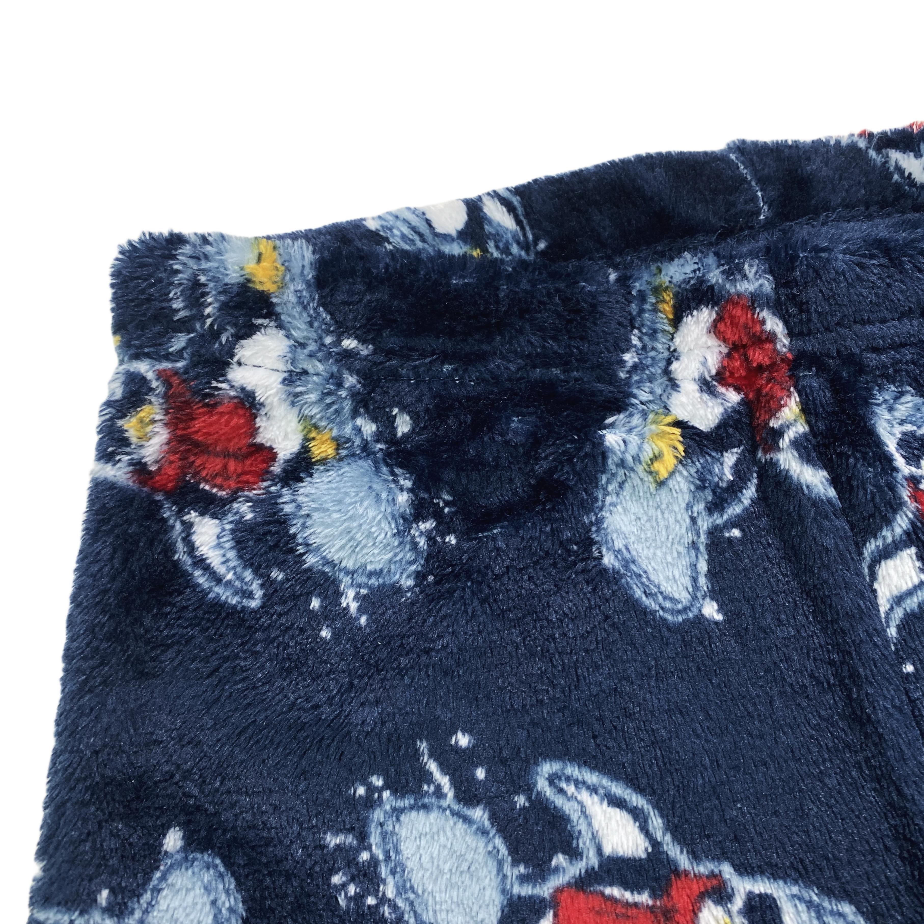 C8004秋冬新款儿童可爱企鹅印花珊瑚绒束脚睡裤保暖舒适家居裤 - 图0