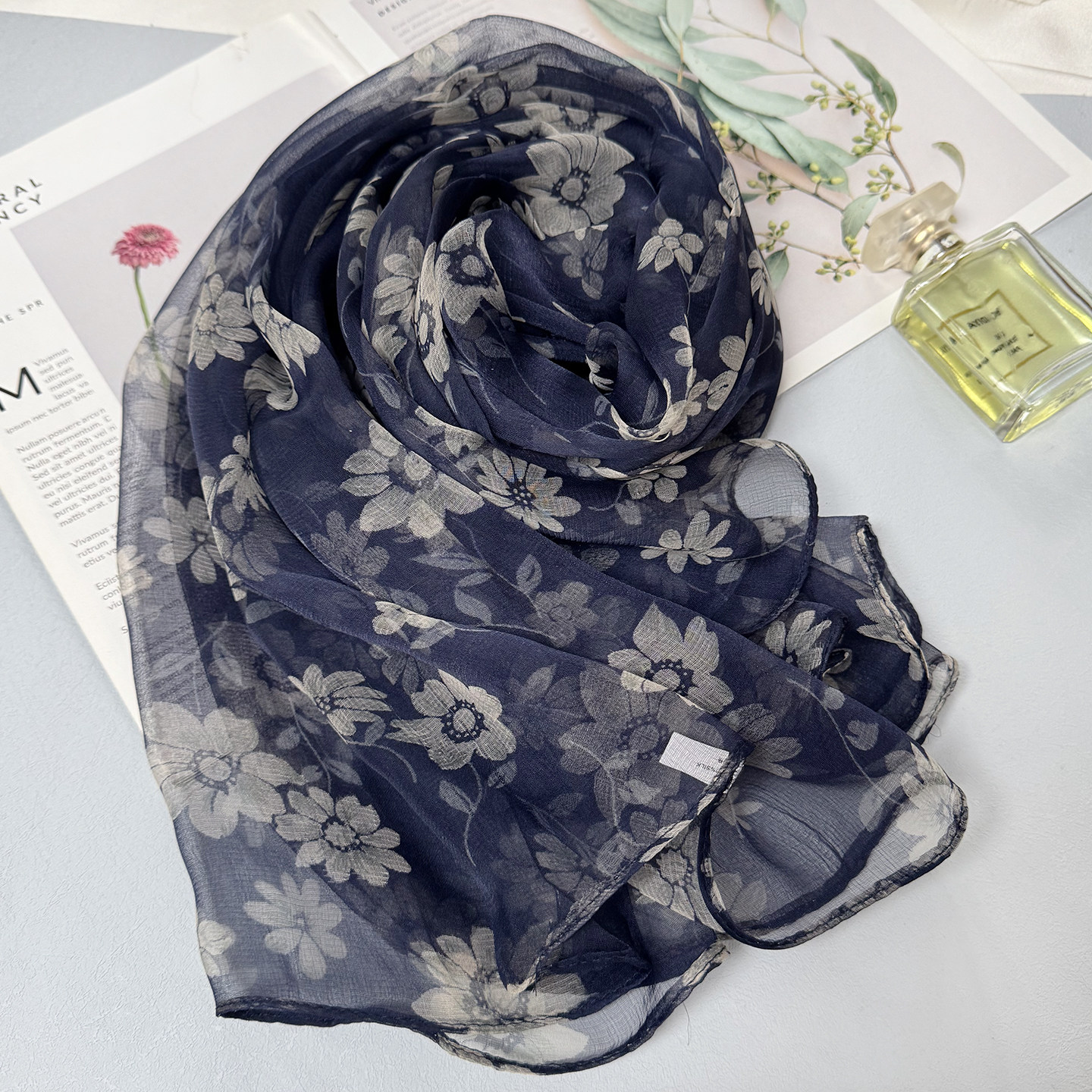 2026新款真丝桑蚕丝印花长丝巾春秋季百搭护颈围巾送礼妈妈纱巾女