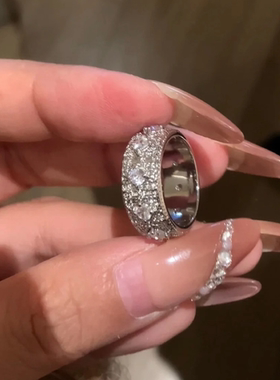 爆闪！满钻宽边戒指女闪钻食指戒宽版高级感百搭小众设计闭口指环