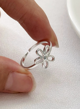 通体S999足银花朵戒指小众简约甜美可爱镂空气质时尚日常通勤手饰