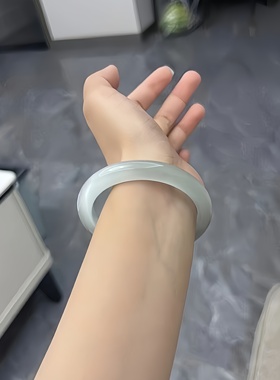 白月光手镯女款高冰透玉髓镯子