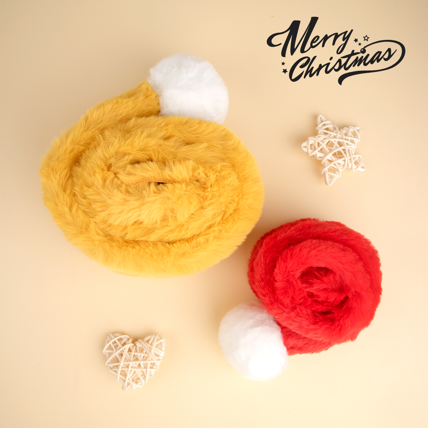 冬季新款宠物猫咪狗狗围脖毛绒可爱保暖球球红色口水巾围巾圣诞节 - 图0