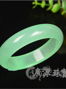 新款石英岩玉手镯新坑翡翠色圆条飘绿色玉镯油青玉石手镯送礼