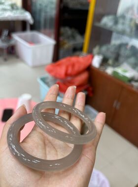 烟紫色金丝玉圆条手镯灰紫色金丝玉女款玉石镯子货源