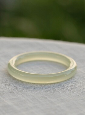 青白玉手镯女款年轻款天青冻天然冰种岫玉镯子生日礼物送女友圆条