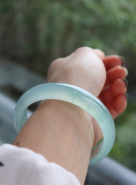 缅甸冰种翡翠手镯女白冰玉镯糯冰细条镯子浅绿贵妃玉手镯少女送礼