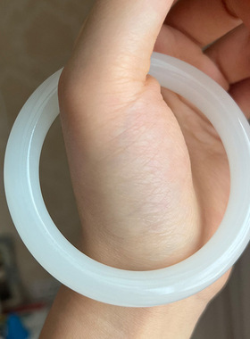 F阿富汗圆条手镯女玉石镯子和田青白色玉镯圆条羊脂白玉石手镯批