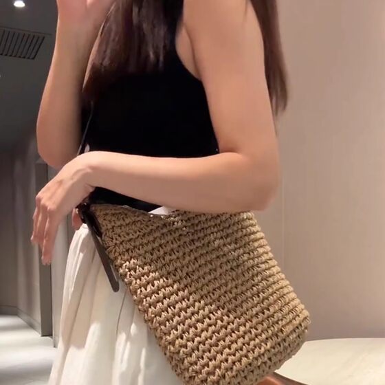 Lazy and relaxed bag woven beach bag