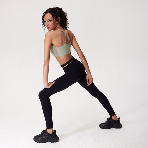 【QQ一体杯】运动内衣中高强裸感瑜伽健身背心BR200 | 粒子狂热 - 图3