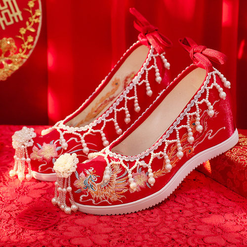 新款容颜加密珍珠南鸢祥瑞女古风新娘婚鞋中式秀禾流苏刺绣汉服鞋 - 图1