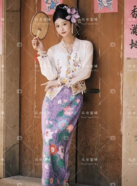 新款傣族簪花服装女旅拍西双版纳少数民族风刺绣小娘惹写真摄影服