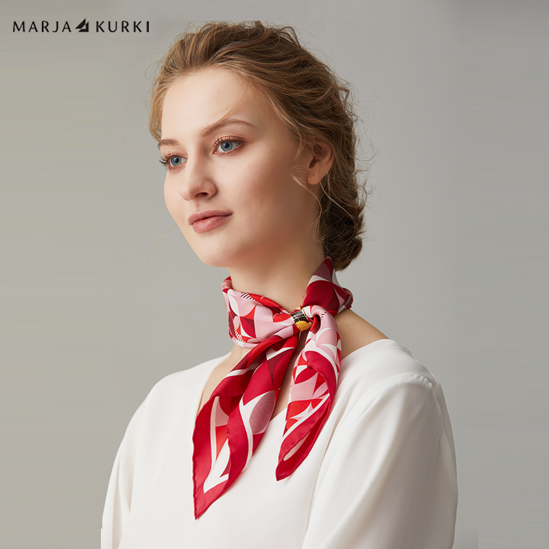 MARJAKURKI玛丽亚古琦红色小方巾丝巾女搭配衬衫百搭领巾真丝围巾