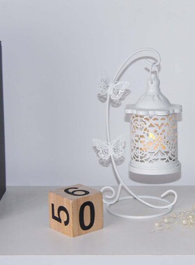 欧式铁艺镂空烛台创意蝴蝶挂钩2018新款家居日用工艺品装饰摆件