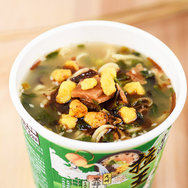 Nissin Lao Cup Noodles Seafood Flavor 12 cups