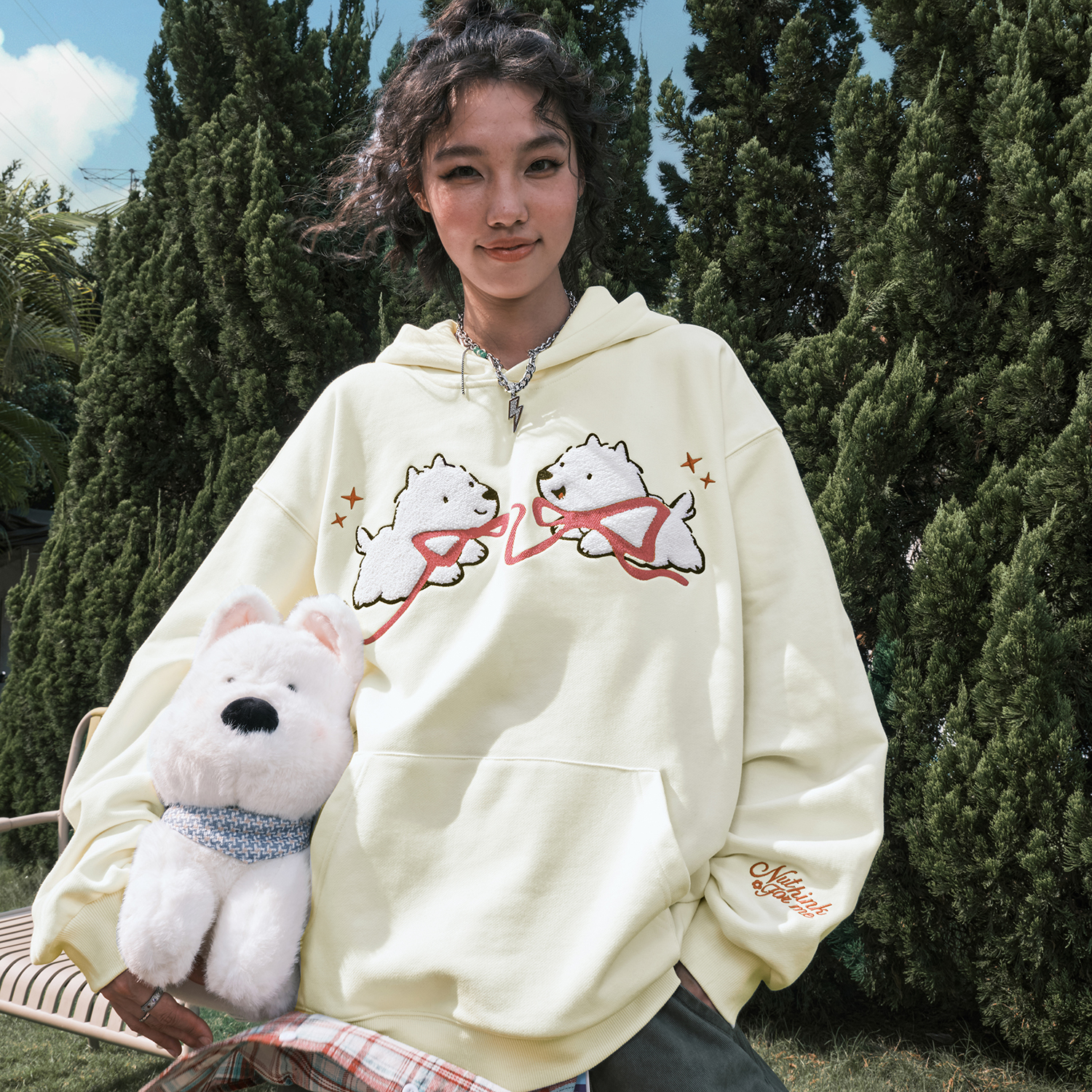 Nuthink美式复古卡通小狗刺绣连帽卫衣毛巾绣外套男女2025秋新款 - 图1